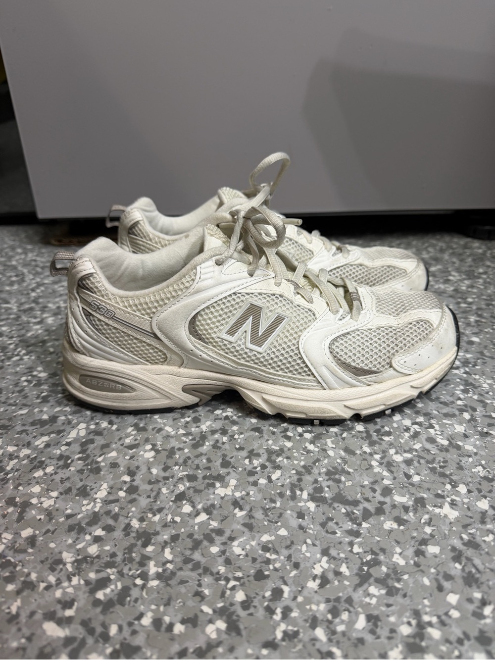 New Balance 530 Cream/White Mesh Athletic Sneakers